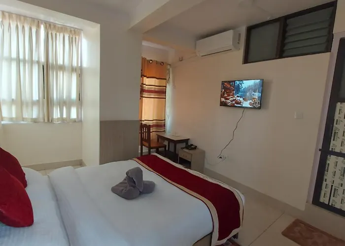 Hotel Om Bramha